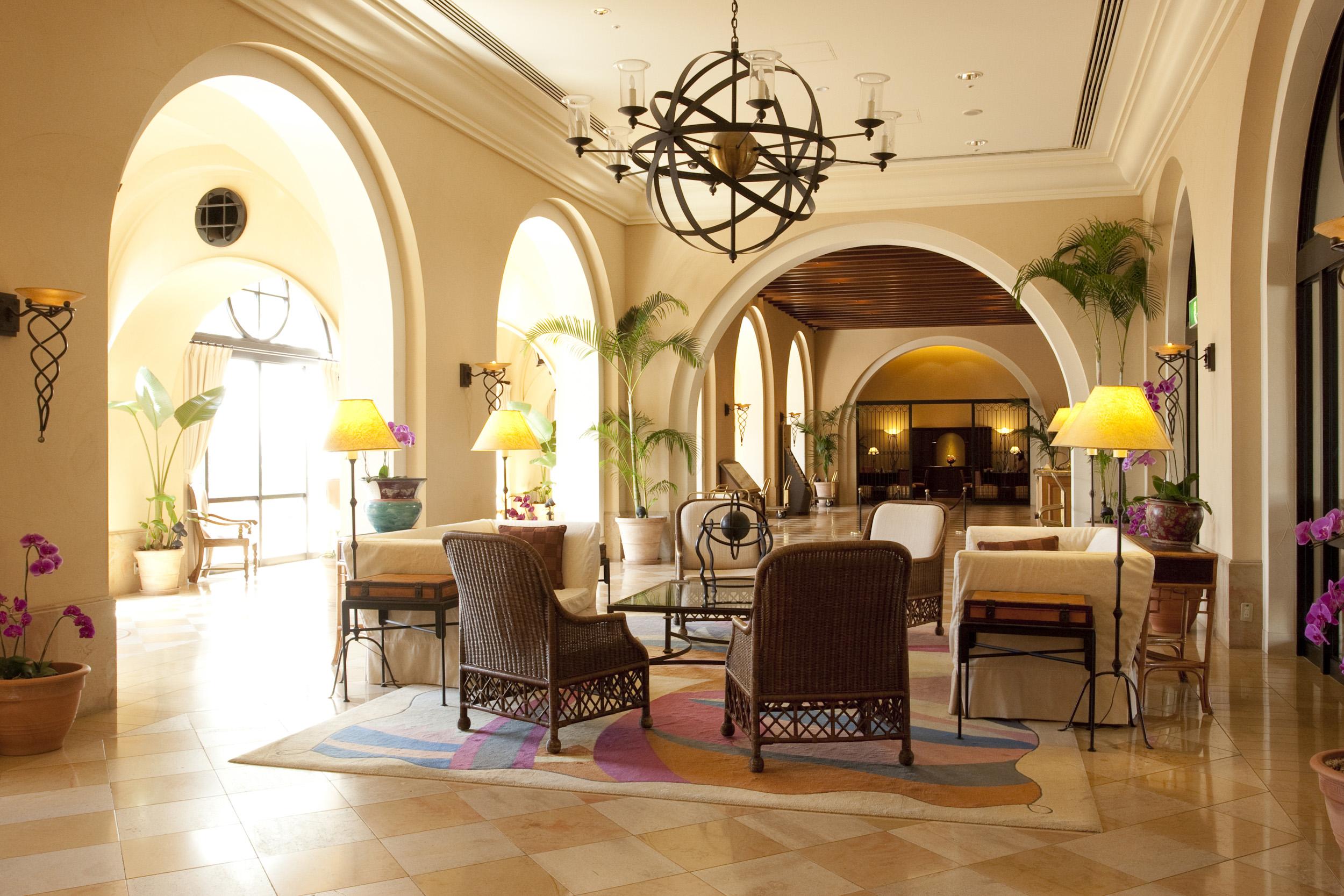 Hotel Nikko Alivila Yomitan Exterior photo The lobby of the Four Seasons Hotel in Cairo