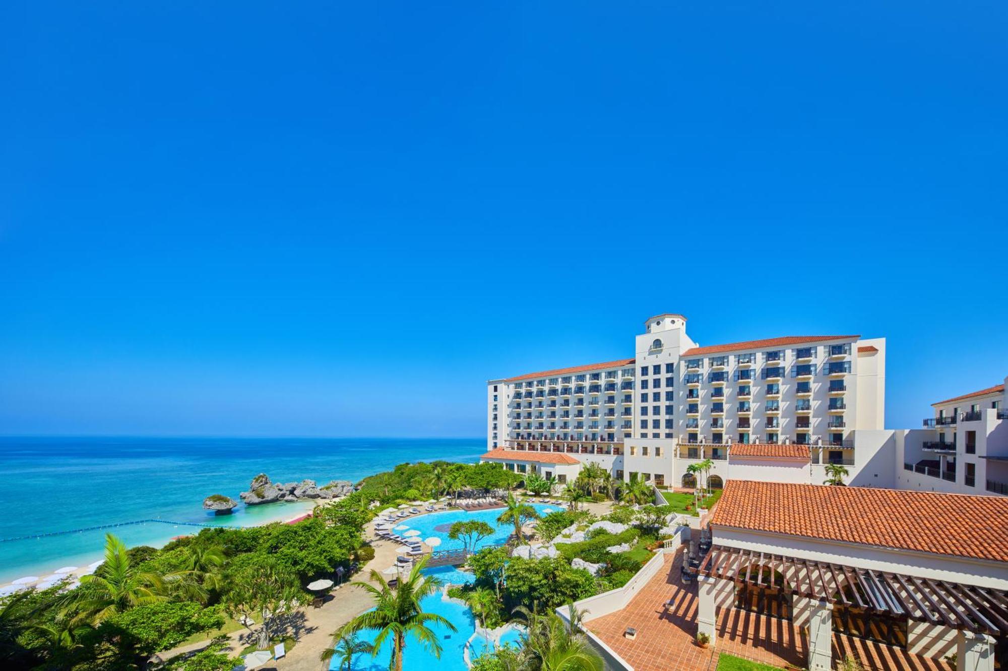 Hotel Nikko Alivila Yomitan Exterior photo Hilton Okinawa